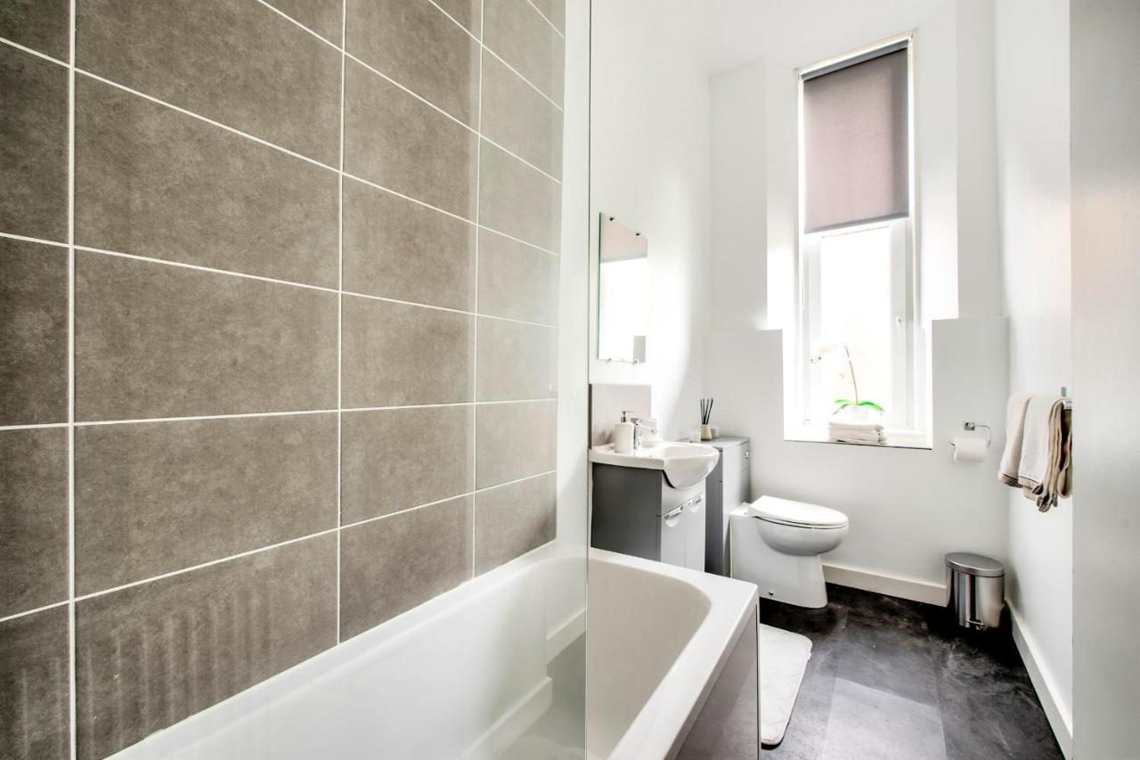 Pass The Keys Stylish 2 Bed In Heart Of West End Lejlighed Glasgow Eksteriør billede